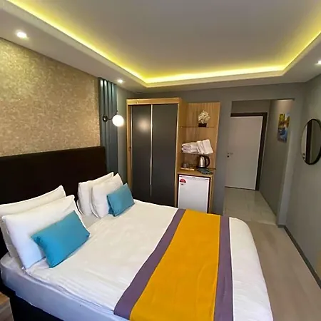Ulu Hotel *